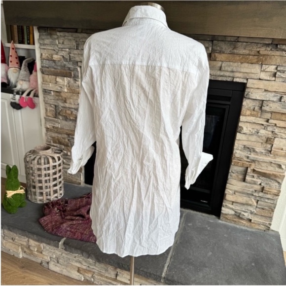 Tommy Bahama Crisp White Button-Up Tunic - Picture 7 of 15